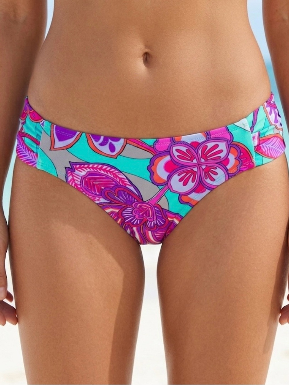 $8 sale Raisins bikini bottom size S